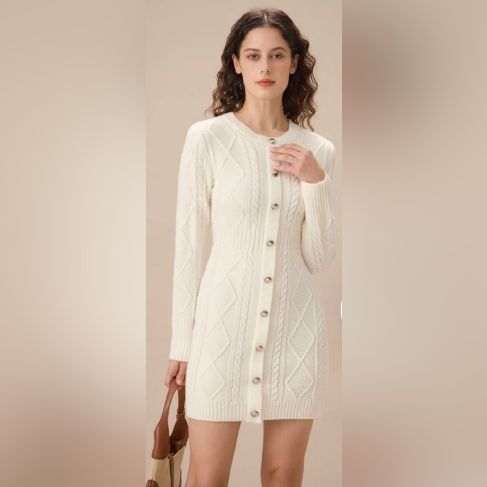 Round neck bodycon sweater dress